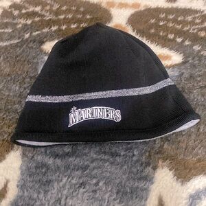 Men's Seattle Mariners New Era Fleece Hat Black/White EUC